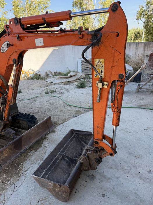 Mini Giratoria Hitachi zx17u-2
