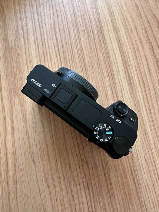 Câmera Digital Sony Alpha 6400 (Sony a6400)