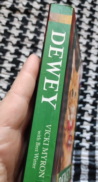 Vicky Myron - Dewey