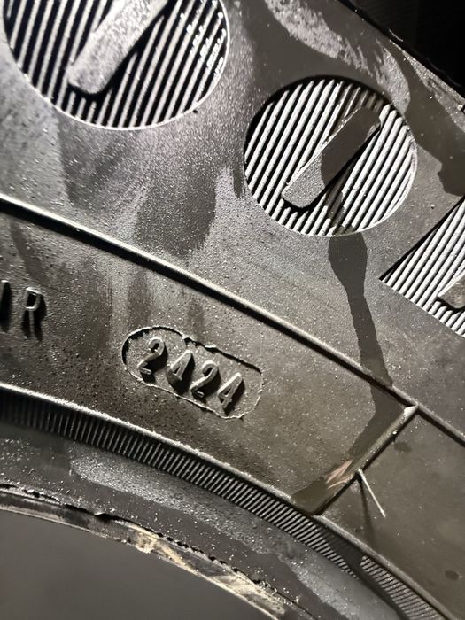 Opony letnie demo 215/65/17 Goodyear efficient grip preformance dot24