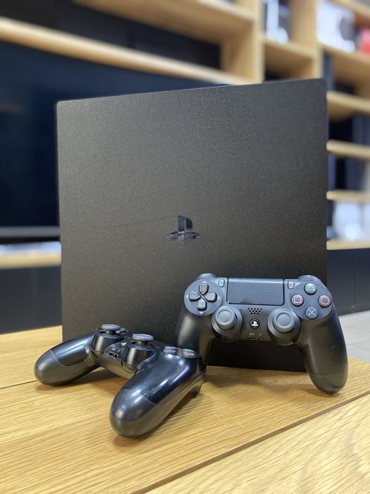 Комплект PlayStation 4 Pro 1TB + Dualshock 4 (ГАРАНТІЯ 12 МІСЯЦІВ)