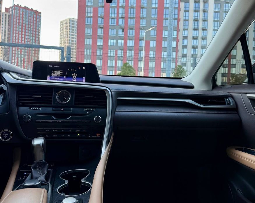 Lexus RX 450h official