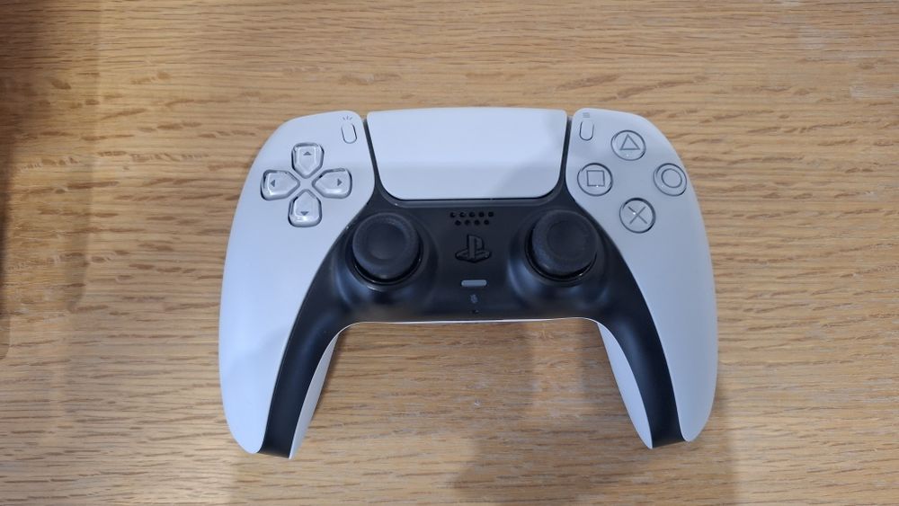 PlayStation 5 Pro + napęd