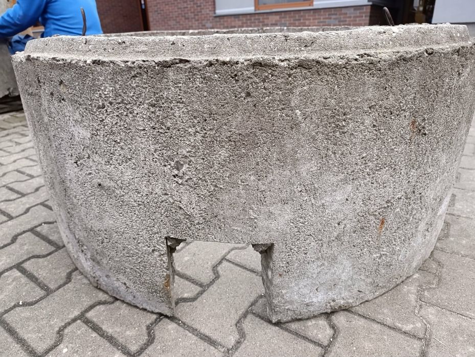 Kręg betonowy fi 100