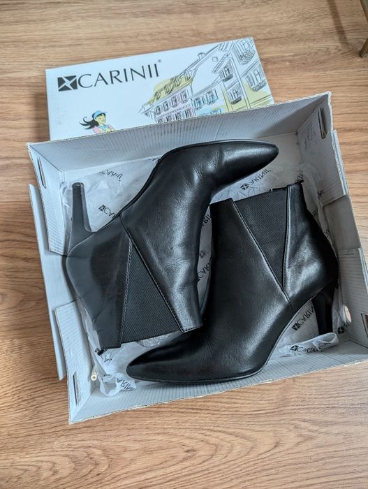 Botki skórzane na szpilce 40