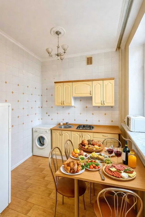 Продам квартиру в історичному центрі Києва, навпроти Premier Palace