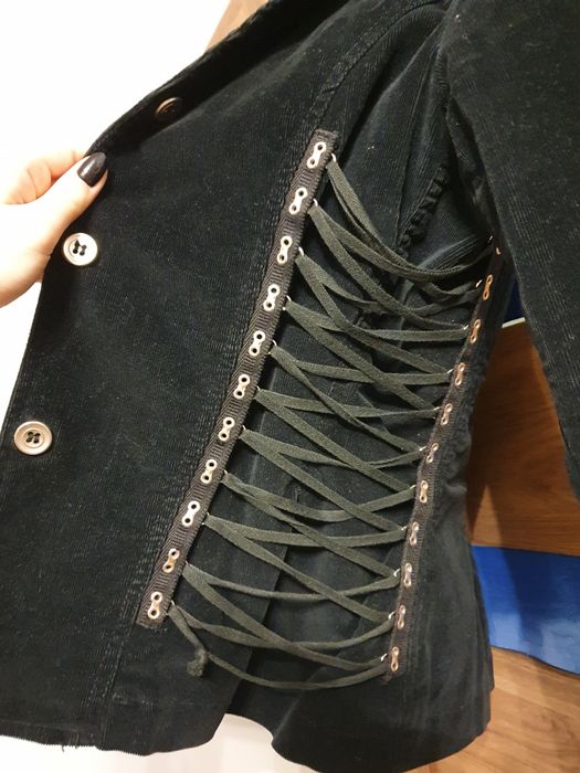 Czarny żakiet damski