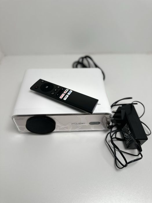 Проектор Aurzen EAZZE D1 Full HD Wi-Fi Bluetooth Smart TV