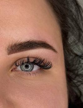 Шукаю модель на перманентний макіяж