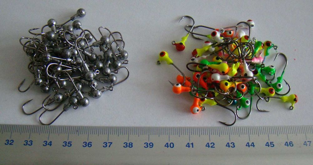 100 sztuk główek do paprochów na haku 6 waga 1 gram kolorowe i zwykłe.