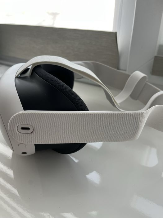 Окуляри віртуальної реальності Meta Quest 3 512GB, коробка, кейс