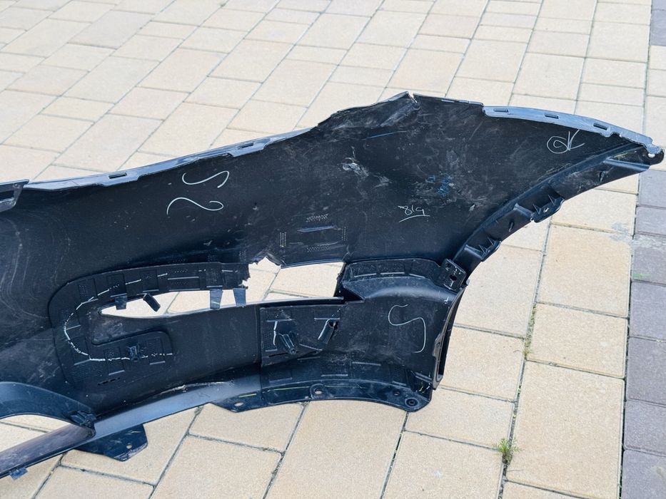 Бампер передній Tesla Y 2023
