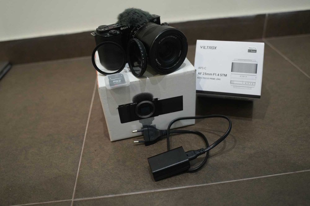 Sony Zve10 + Lente Viltrox 23mm f1.4 | + Extras