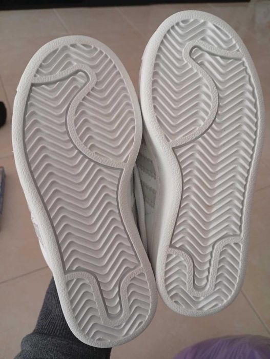 2 pares de sapatilhas iguais n 27