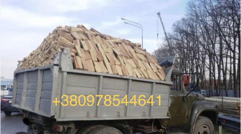 Рубані дрова твердих порід