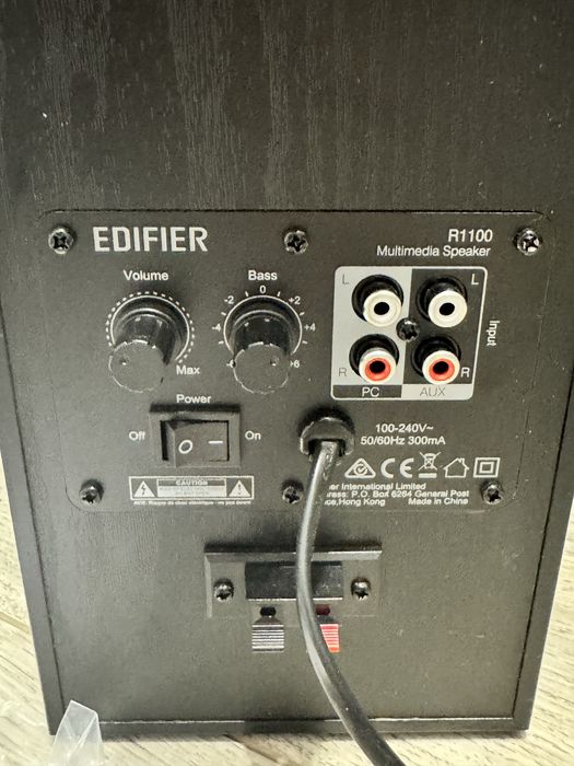 Акустична система Edifier R1100 (42W) — Повний комплект, стан нових!