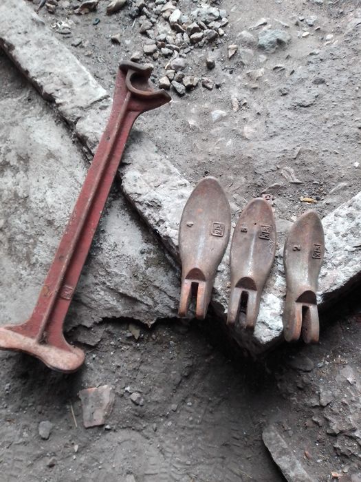 Продам сапожную лапу.