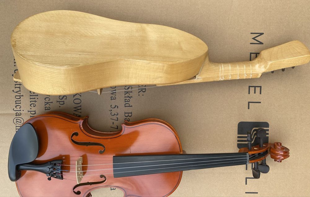 Skrzypce fabryczne 3/4. Podobnej wielkosci fidel. Stany znakomite.