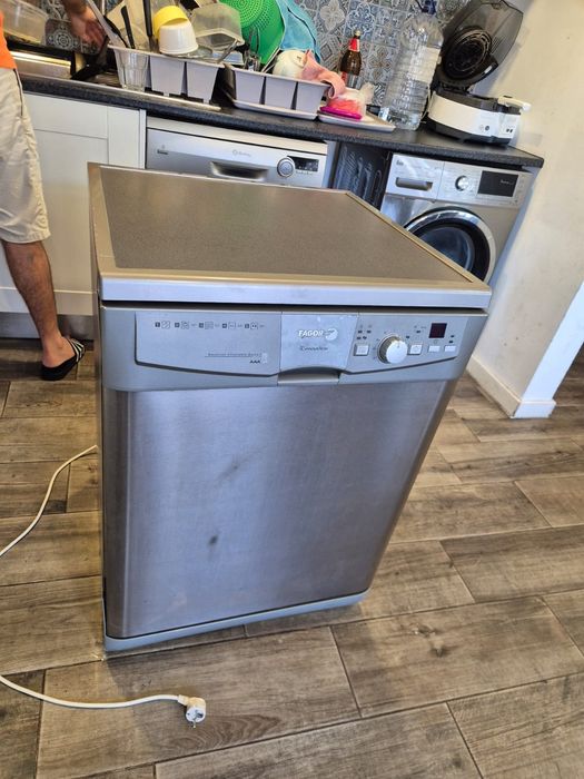 Máquina de Lavar Loiça Fagor 2LF013SX  inox – troco por telemovel