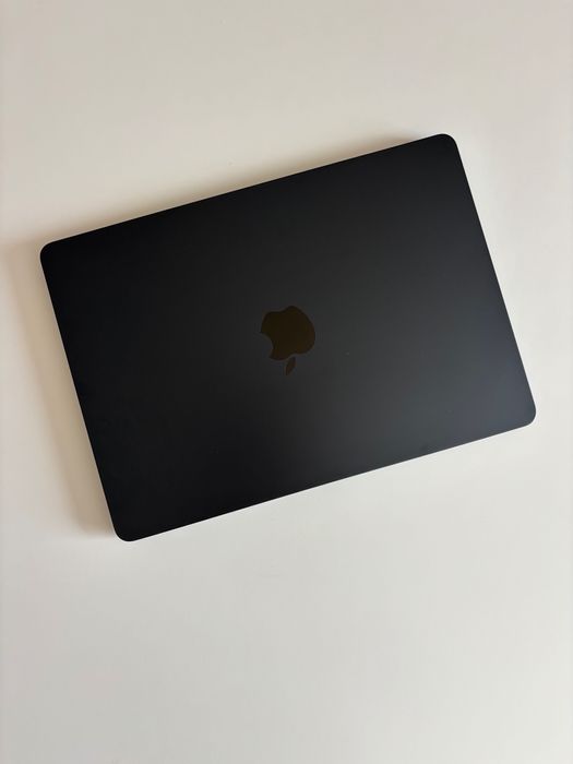 MacBook Air 13, M3, 2024, 256 GB, Como Novo, com factura