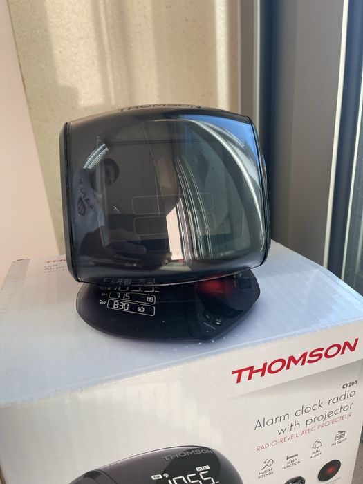 Rádio Relógio Novo dentro da Caixa