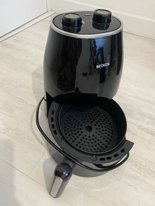 Air fryer / fritadeira de ar quente
