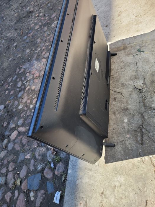 Sprzedam 40cale tv sharp 100 hz ma wbudowany dvbt