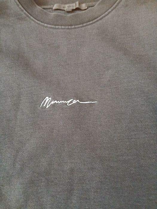Bluza dresowa czarna z małym napisem L Mennace