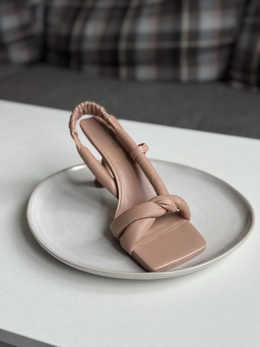 Босоніжки від Miraton