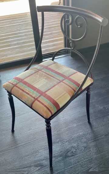 Conjunto mesa de jantar + 6 cadeiras