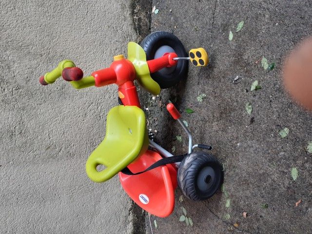 Triciclo criança