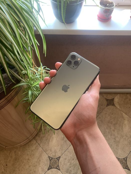Продам iPhone 11 Pro Max 64GB