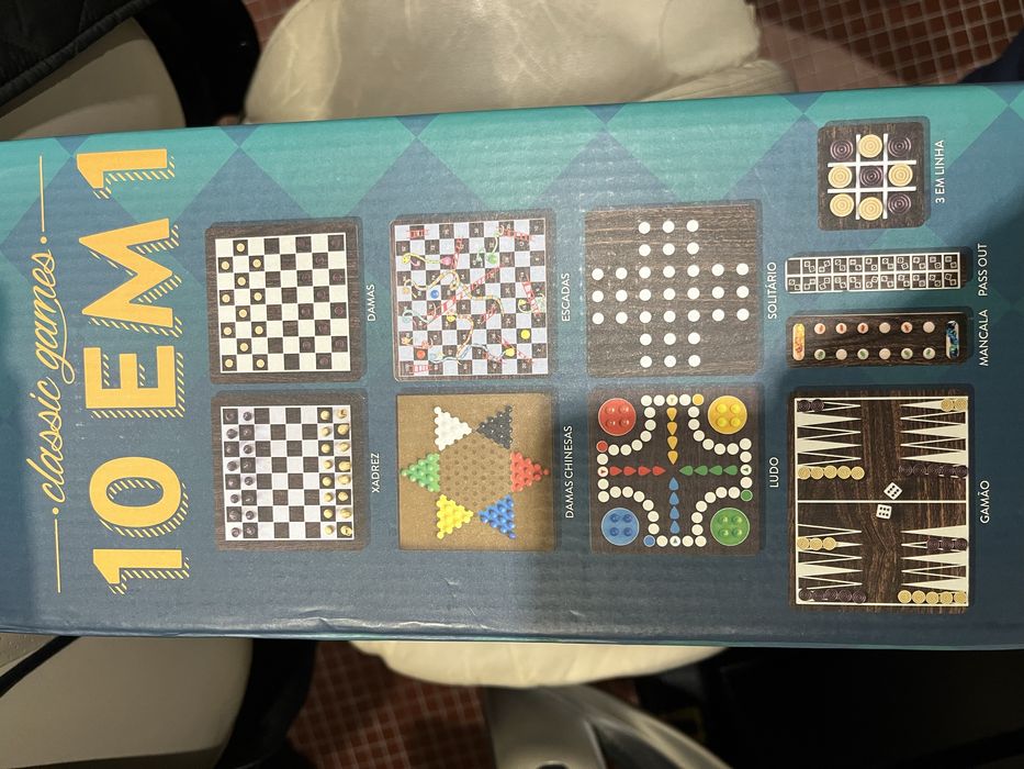 Jogo de Tabuleiro - 10 em 1 (novo)