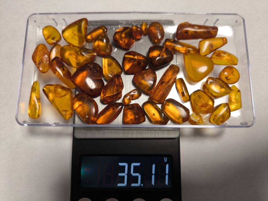 Bursztyn bałtycki szlifowany 35,11 g