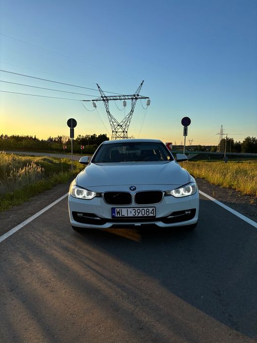 BMW Seria 3 BMW 328i F30 Sport Line