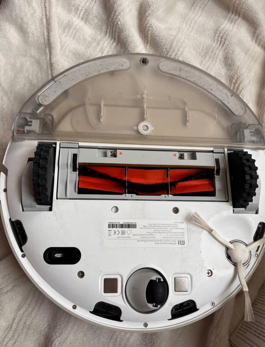 Робот пилесос xiomi Mi Robot Vacuum-Mop