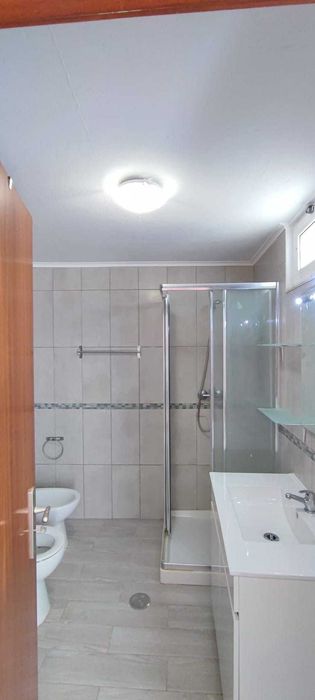 Alugo casa a professores