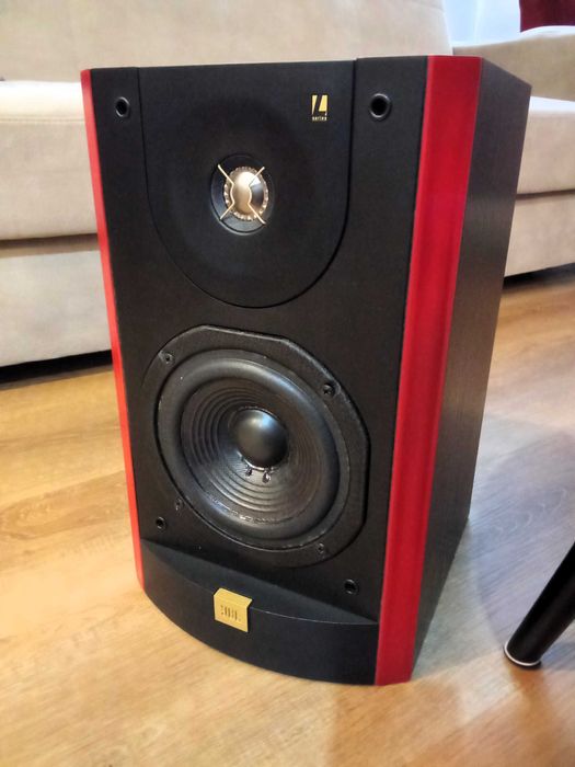 Colunas monitoras JBL