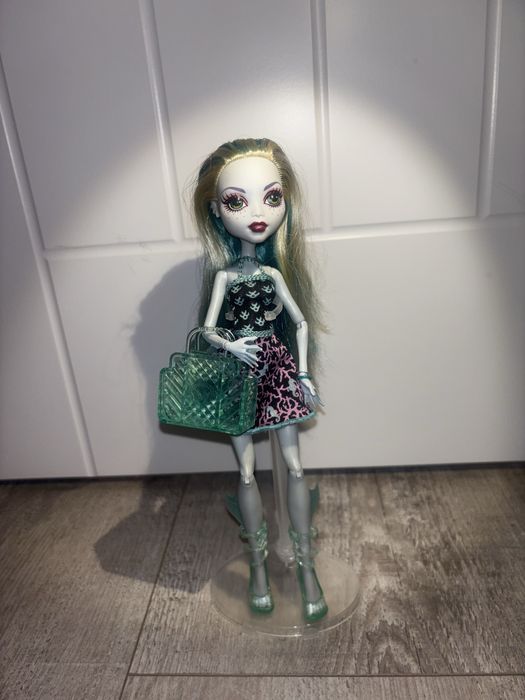 Monster high lalka doll lagoona blue fashion pack
