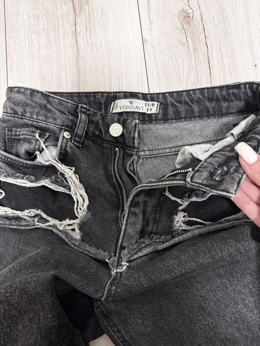 трендові джинси рвані