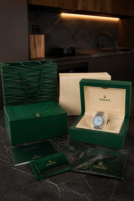Наручные премиум часы Rolex Land-Dweller