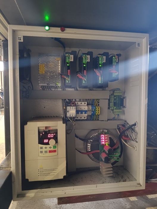 Maszyna -Frezarka CNC firmy EMCO.  DC 70