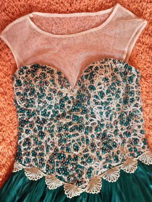 Продам смарагдова випускна/вечірня сукня