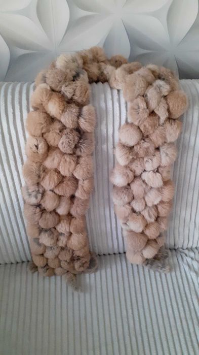 Piękny szal z królika