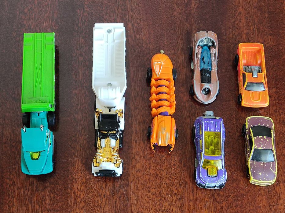 Машинки Hot Wheels 7 штук