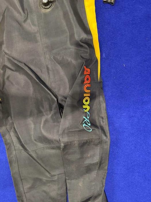 Suchy skafander Aquionpro