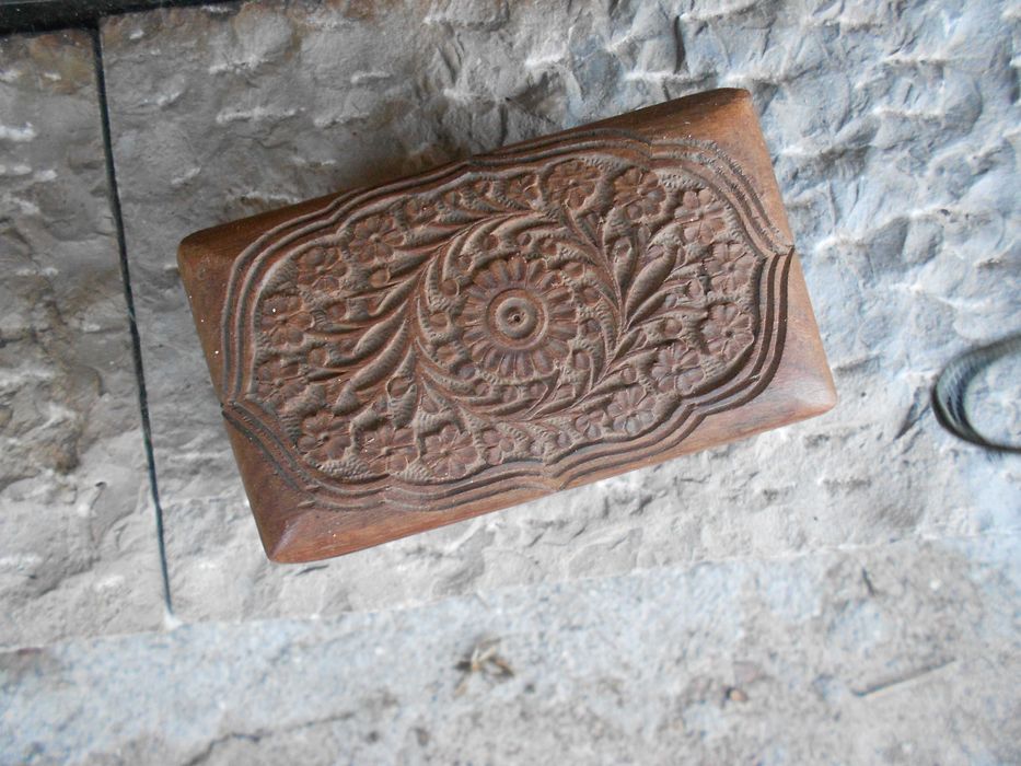 Caixa antiga madeira nobre trabalhada jogo cartas decoraçao