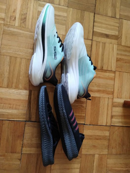 Oddam buty rozmiar 39 i 41
