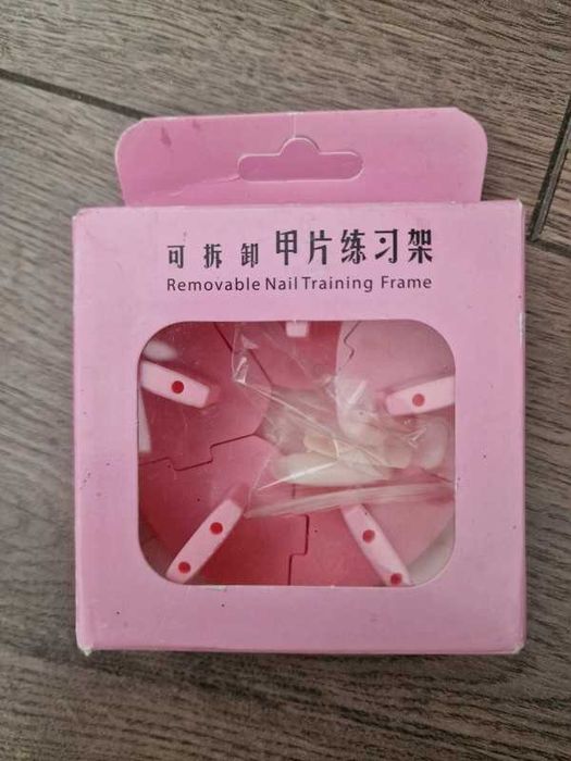 Nowy z metką zestaw do ćwiczenia paznokci