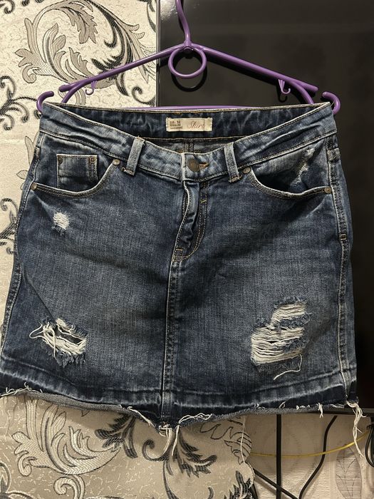 Джинсова рвана юбка .нова
